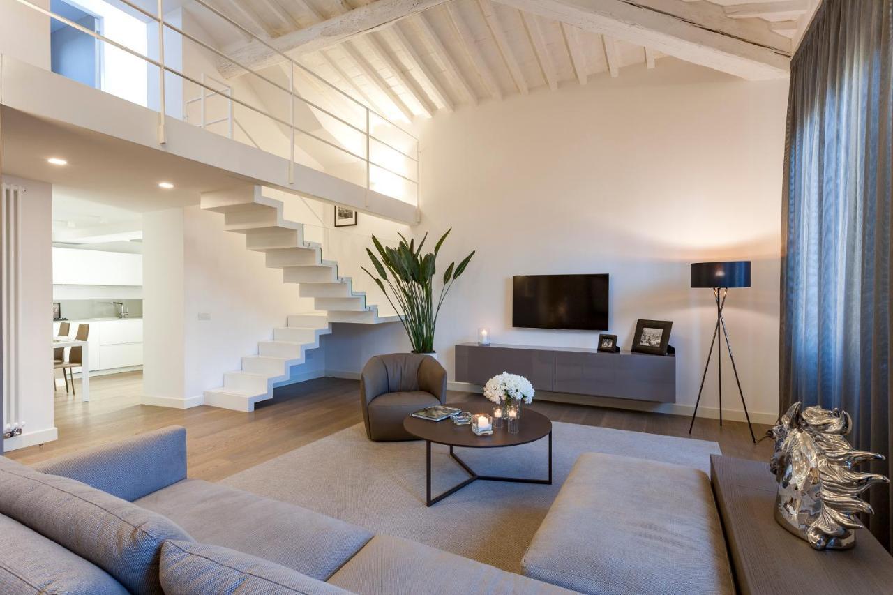Ferienwohnung "Palazzo Signoria" Luxury Loft/Apt With Panoramic Terrace Florenz Exterior foto